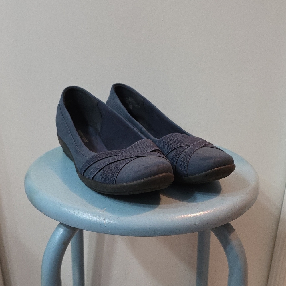 Easy Spirit Navy Women's Flats